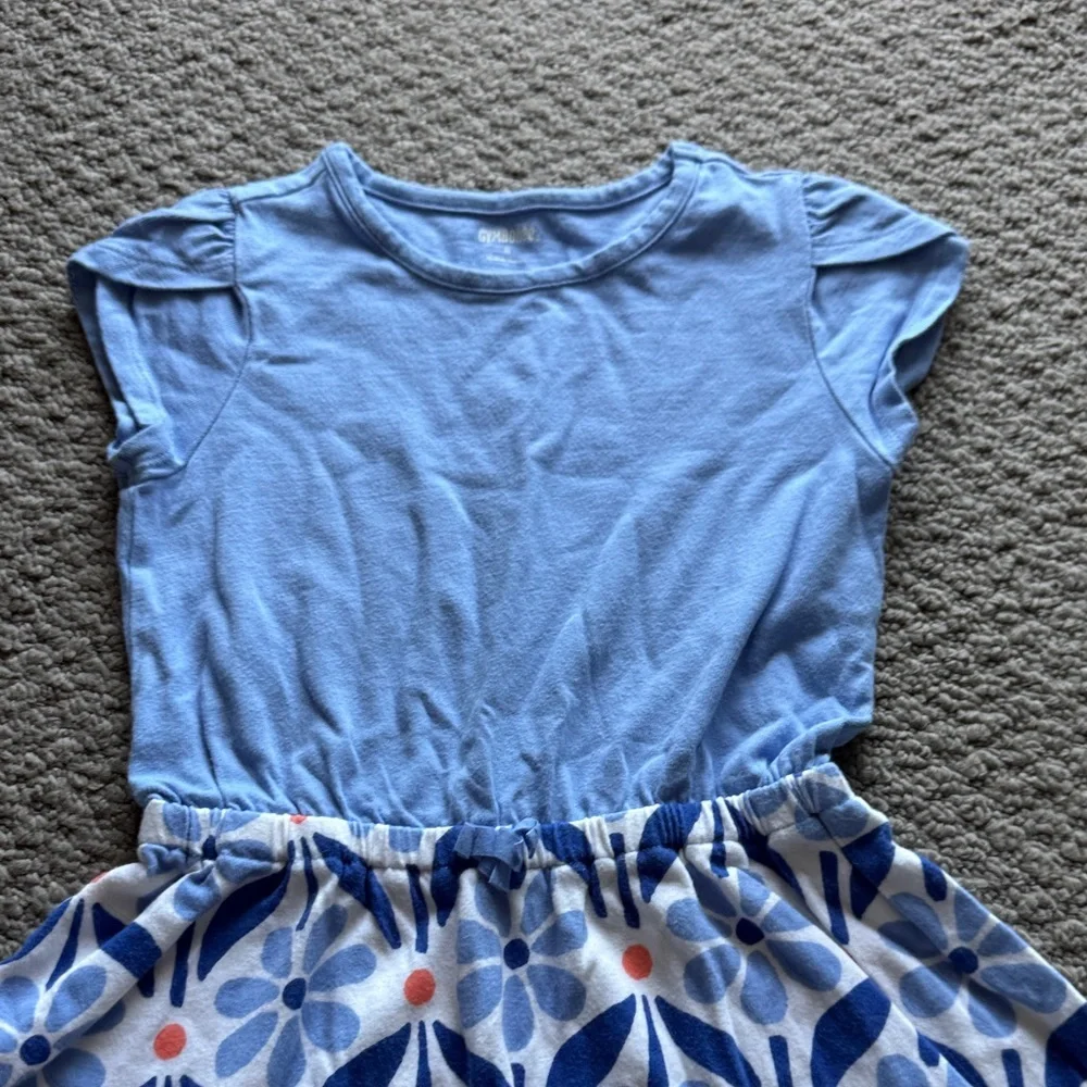 Gymboree Light Blue Top with Navy & Coral Floral Skirt